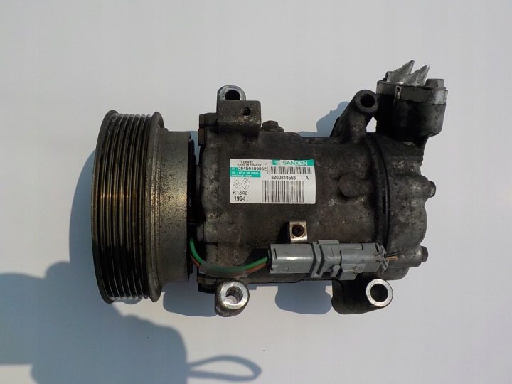 RENAULT CLIO III 1.2 бензин КОМПРЕССОР КОНДИЦИОНЕРА 8200819568, фото 1