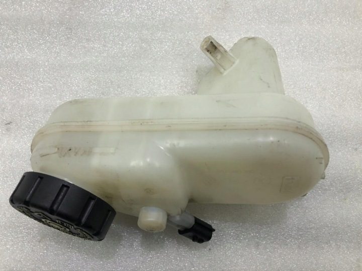 ГЛАВНЫЙ ТОРМОЗНОЙ ЦИЛИНДР RENAULT TWINGO II 8200403300, фото 2