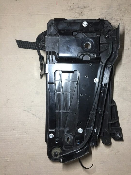 Основание кожух аккумулятора Volvo XC40 32348534 оригинал t.c, фото 4