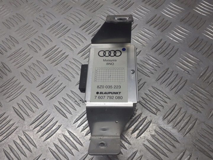 Усилитель аудио Audi A2 8Z0035223, фото 1
