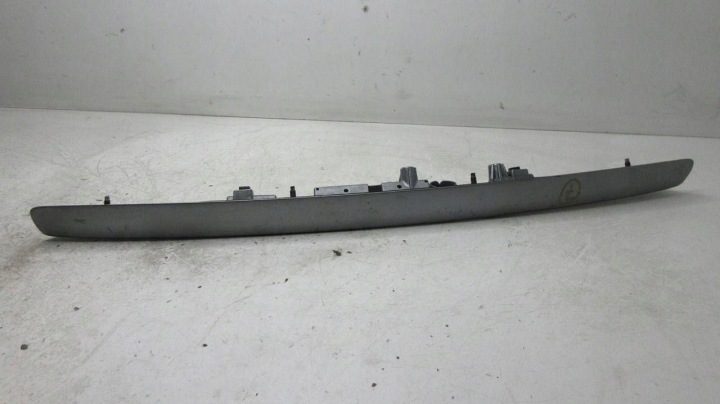 AUDI A8 D3 4e0827576 Накладка крышки багажника молдинг крышки багажника, фото 2