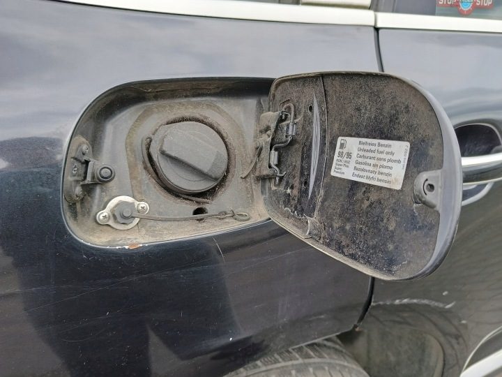 Porsche Cayenne 1 I 9PA 02-07 лючок горловины бензобака, фото 4