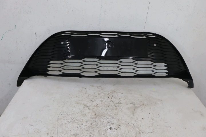РЕШЕТКА РАДИАТОРА TOYOTA YARIS III РЕСТАЙЛИНГ 53102-0D140, фото 1
