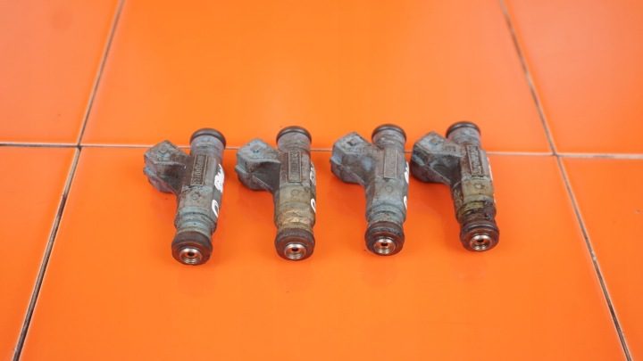 AUDI A4 B7 B6 1.8 ТУРБО 08 г. 163 л.с. форсунка 06B133551N 0280156070, фото 1