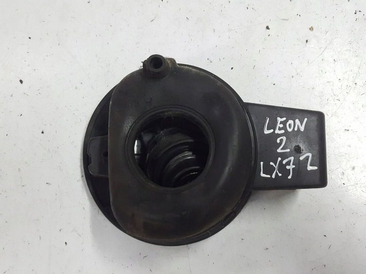 Seat Leon 2 II 04-12r лючок горловины бензобака LX7Z, фото 3