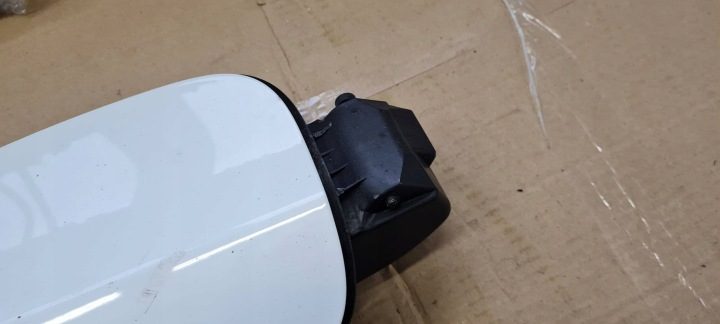 Audi Q5 SQ5 8R лючок горловины бензобака 8R0809999B LY9C, фото 2