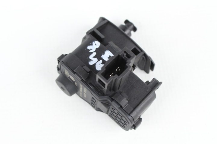 ПРИВОД ЛЮЧКА ГОРЛОВИНЫ БЕНЗОБАКА AUDI A4 B8 УНИВЕРСАЛ 2007-2015 8K0862153F, фото 2