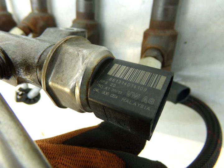 КОМПЛ. СИСТЕМА ТОПЛИВНАЯ AUDI VW SKODA SEAT 2.0 TDI CRB 04L130277E 04L130755D, фото 9