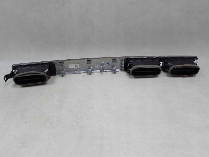РЕШЕТКИ ОБДУВА CENTRALNE OE 30643315 VOLVO S80 II V70 III XC70 II 08-16R, фото 8