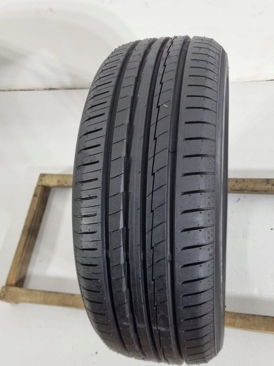 Шина летняя Yokohama BluEarth-A AE-50 185/50R16 81 H защита диска, фото 1