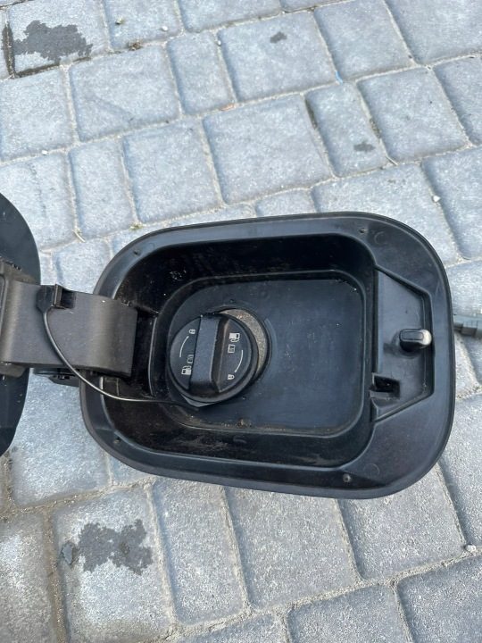 Лючок горловины бензобака Hyundai Tucson IV 4 81596-N7000 A5G, фото 2