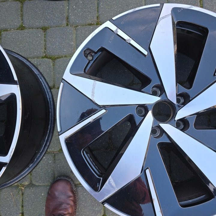 Литой диск Volkswagen OE ID4 8.0" x 20" 5x108 ET 45, фото 2