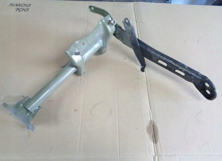 КРЕПЛЕНИЕ КАРКАС КРОНШТЕЙН TOYOTA LAND CRUISER LJ70 1987 г., фото 2