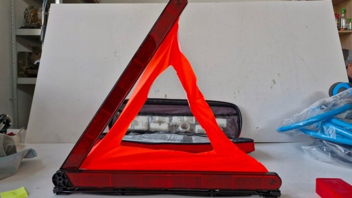 Аптечка знак аварийной остановки 1475076-00-C Tesla Model 3 21 г., фото 4