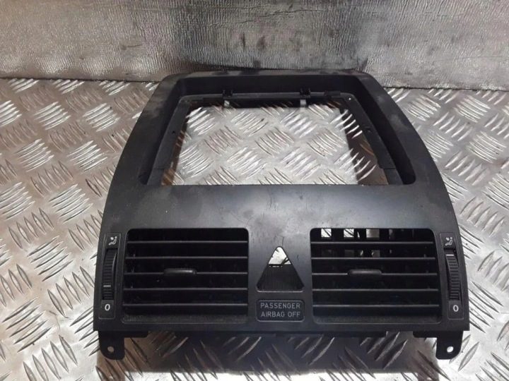Воздухозаборник консоли VW TOURAN (1T1, 1T2) 1T1819728 1.9L дизель 77 кВт 2003, фото 1