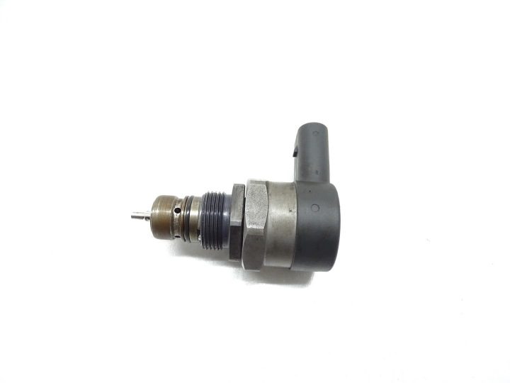 Регулятор датчик давления топлива BMW E87 F20 E90 F30 N47 2.0 0281002738, фото 1