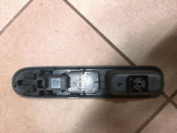 Кнопка стеклоподъемника Peugeot OE 96650618ZD, фото 2