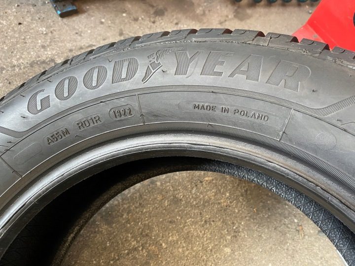Шина зимняя Goodyear Ultra Grip Performance + 215/60R16 99 H сцепление на снегу (3PMSF), усилитель (XL), фото 4