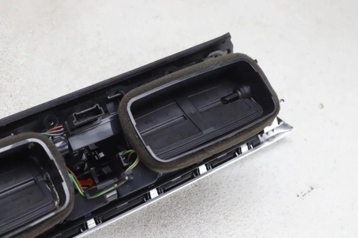 Воздухозаборник консоли BMW 3 (F30, F80) 9710260 2.0L бензин 2015, фото 13
