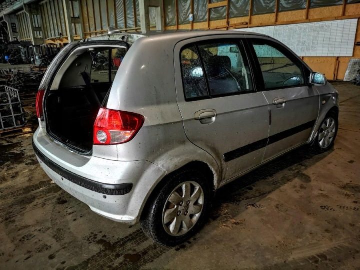 Лючок топливного бака HYUNDAI GETZ (TB) 695101C000 1.5L дизель 60 кВт 2005, фото 8