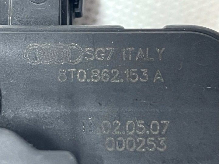 Audi A4 A5 Q5 Привод лючка горловины бензобака 8T0862153A 8K0862153B J, фото 5