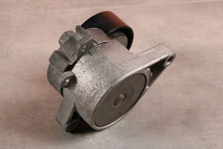 BMW E39 E46 E60 E61 E65 X3 E83 натяжитель ролик ремня Osprzętowego F-230206, фото 4