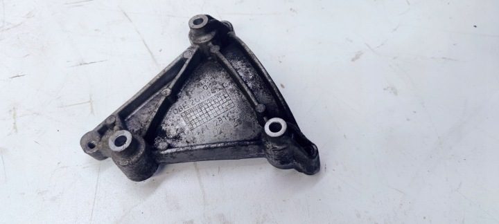 КРЕПЛЕНИЕ КРОНШТЕЙН КОМПРЕССОРА AUDI A6 C6 2.4 06E260835C, фото 1