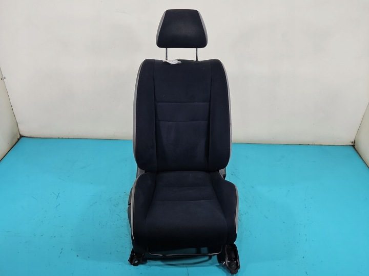 Сиденье правое переднее пассажира Honda Civic VIII UFO, фото 1
