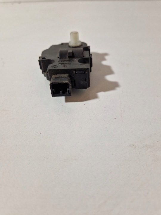 Моторчик заслонок обдува Audi A4 S4 B8 8K K9749007, фото 4