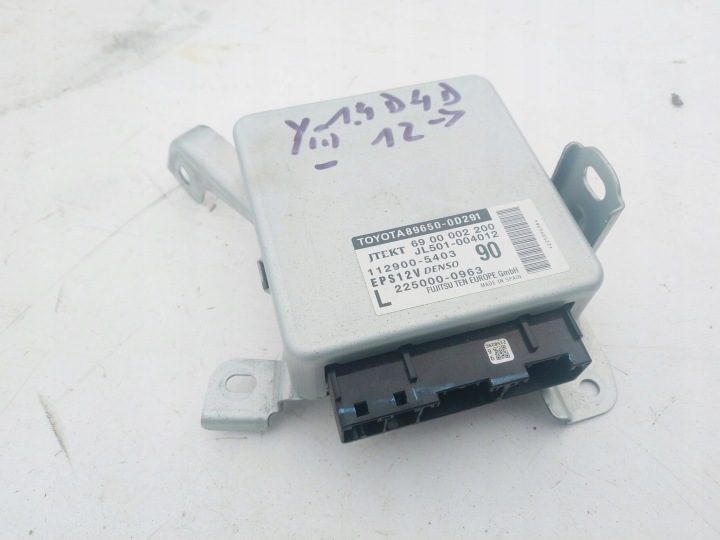 Блок управления ЭУР TOYOTA YARIS III 89650-0D290, фото 1