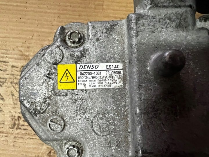 КОМПРЕССОР КОНДИЦИОНЕРА TOYOTA AURIS II 1.8 ГИБРИД 042200-1031, фото 2