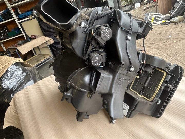 BMW E60 ОТОПИТЕЛЬ ЕВРОПА 6911757, фото 6