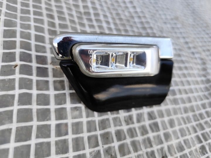 AUDI A8 D3 4E0 S8 02-08 ПОВТОРИТЕЛЬ ПОВОРОТА В КРЫЛО ЛЕВЫЙ ПОВОРОТНИК LED МОЛДИНГ LY9B, фото 2