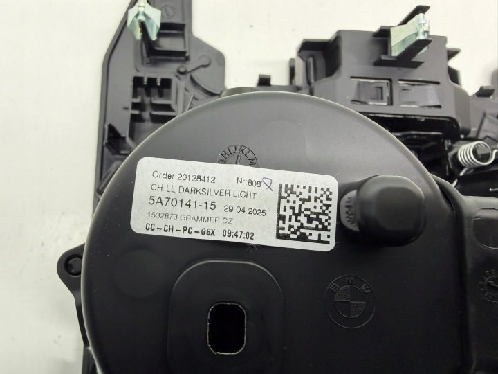 BMW G60 G61 G90 G99 M5 подстаканник бардачок центрального тоннеля 5A70141, фото 7