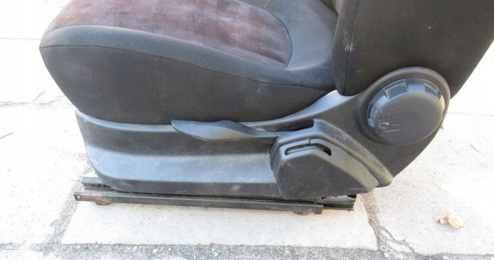 Сиденье левое переднее сиденье водителя Fiat Punto Grande EVO 5D SED-298, фото 8