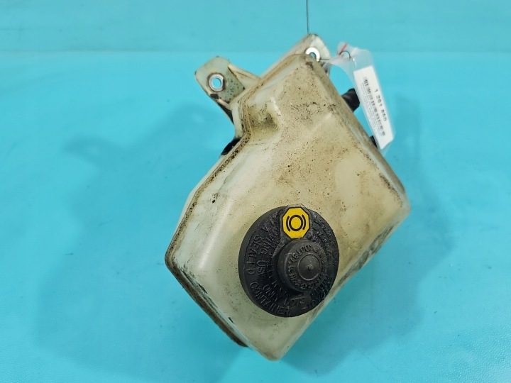 БАЧОК ТОРМОЗНОЙ ЖИДКОСТИ TOYOTA PRIUS II XW20 03- БАК, фото 1