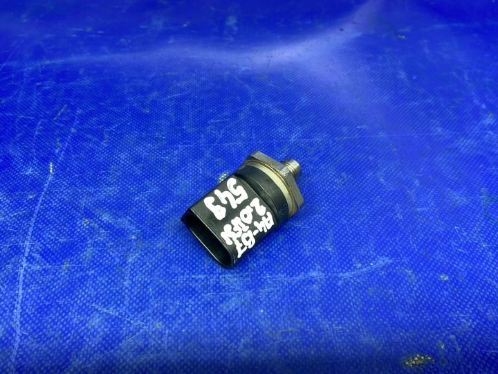 Датчик давления топлива Audi A4 B7 VW Skoda Seat 2.0 TFSI 06h906051, фото 2