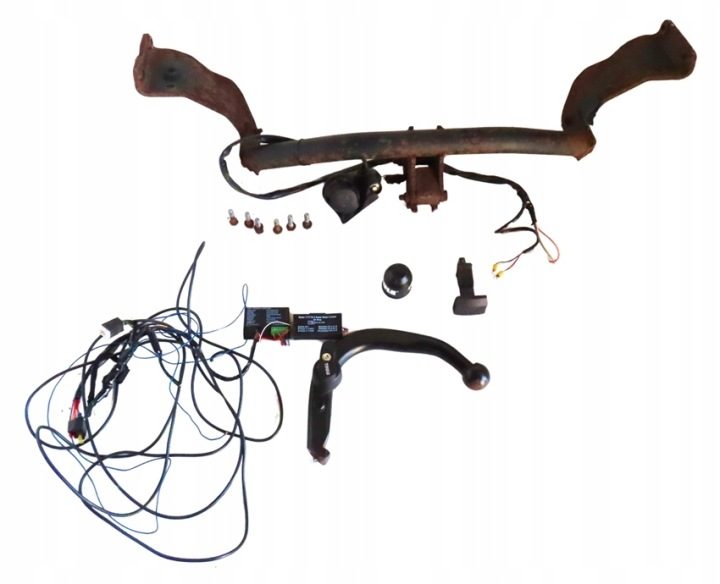 ФАРКОП КОМПЛЕКТ HYUNDAI I30 II ХЭТЧБЕК 2011-2017ROK THULE 0251646MN, фото 1