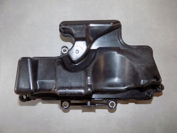 AUDI A8 4N ВАКУУМНЫЙ БАЧОК 06M131541C, фото 3