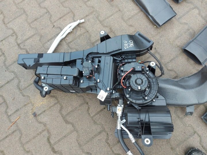 Mercedes EQV w447 V-класс отопитель задний kanały doloty a4478300760, фото 5
