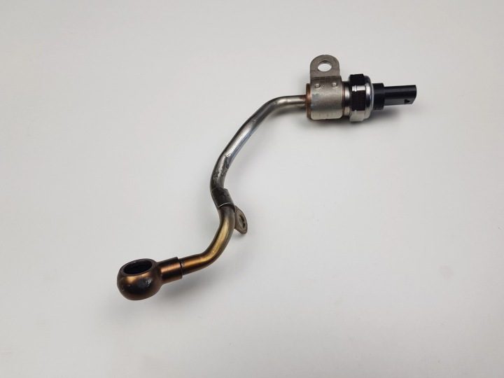 Датчик давления выхлопных газов DPF BMW G20 G21 G30 8579973, фото 7