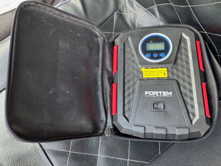 Компрессор для шин Fortem переносной манометр 12V Cyfrowa LCD, фото 1