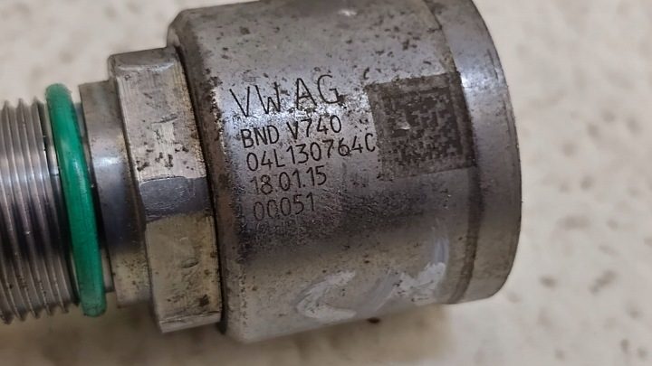 Audi A4 S4 B9 8W Датчик давления топлива 04L130764C, фото 5