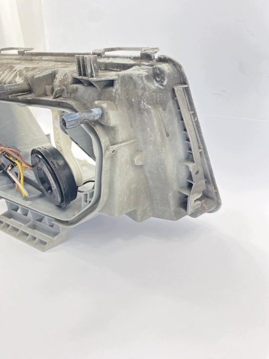 ФАРА ЛЕВАЯ ПЕРЕДНЯЯ MERCEDES W124 HELLA КОРПУС БЕЗ KLOSZA ПОВРЕЖД., фото 12