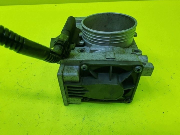 36050563 Дроссельная заслонка воздуха Volvo S60 I S80 I S70 I V70 I XC70 I, фото 8