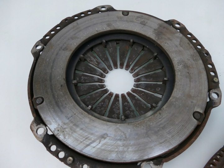 AUDI A3 8L 1.8 т МАХОВИК КОРЗИНА, фото 3