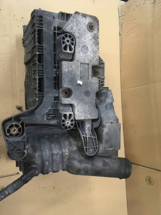 Площадка аккумулятора Volkswagen Seat Skoda Audi 1K0915325B, фото 2