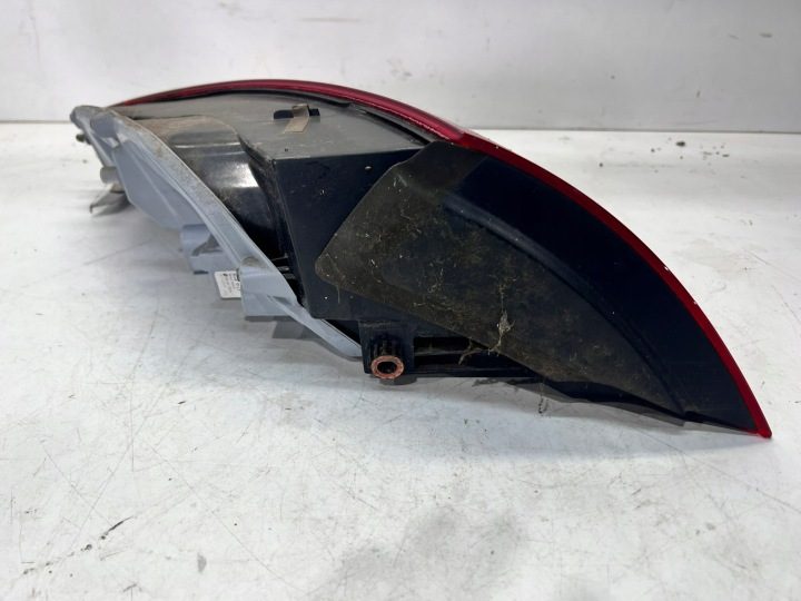 ФОНАРЬ ПРАВЫЙ ЗАДНИЙ AUDI TT 8J0945096C ПОВРЕЖДЕННЫЙ., фото 4