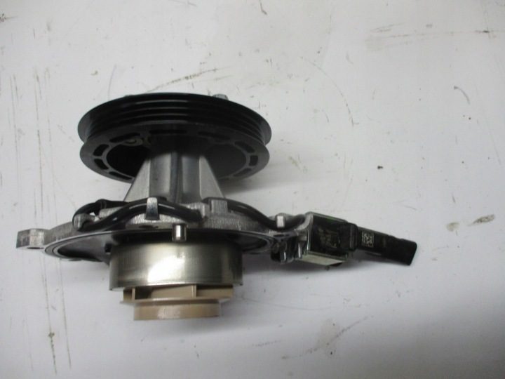 ПОМПА RANGE ROVER EVOQUE 1,5hybr J3P3-8501-AC, фото 2