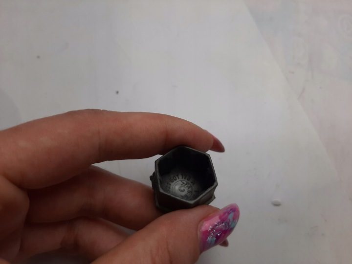 НАКЛАДКА КОЛПАЧОК ЗАЩИТА БОЛТА ZABEZPIECZAJĄCEJ КОЛЕСА M14x1,5 321601173A01C, фото 4